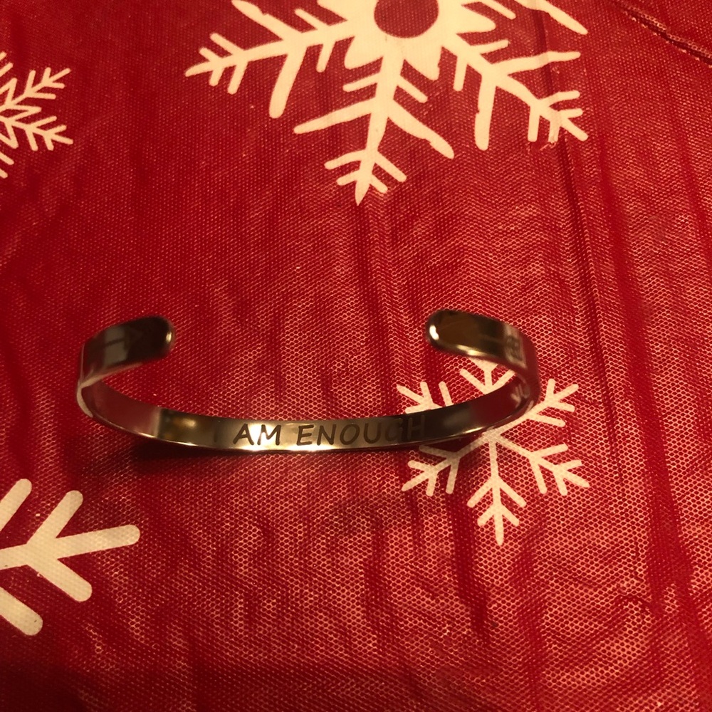 Nwt silver inspirational bundle bracelet